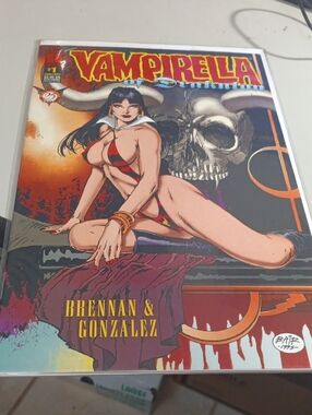 Vampirella Of Drakulon Comic Book  - Red & Black